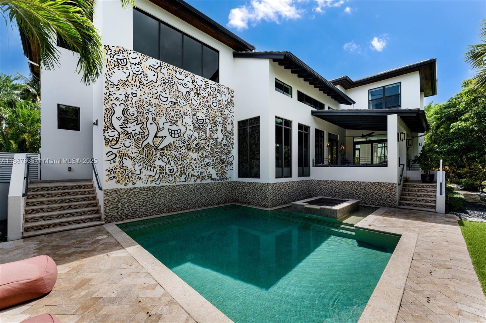 HOLIDAY COLONY - Residential