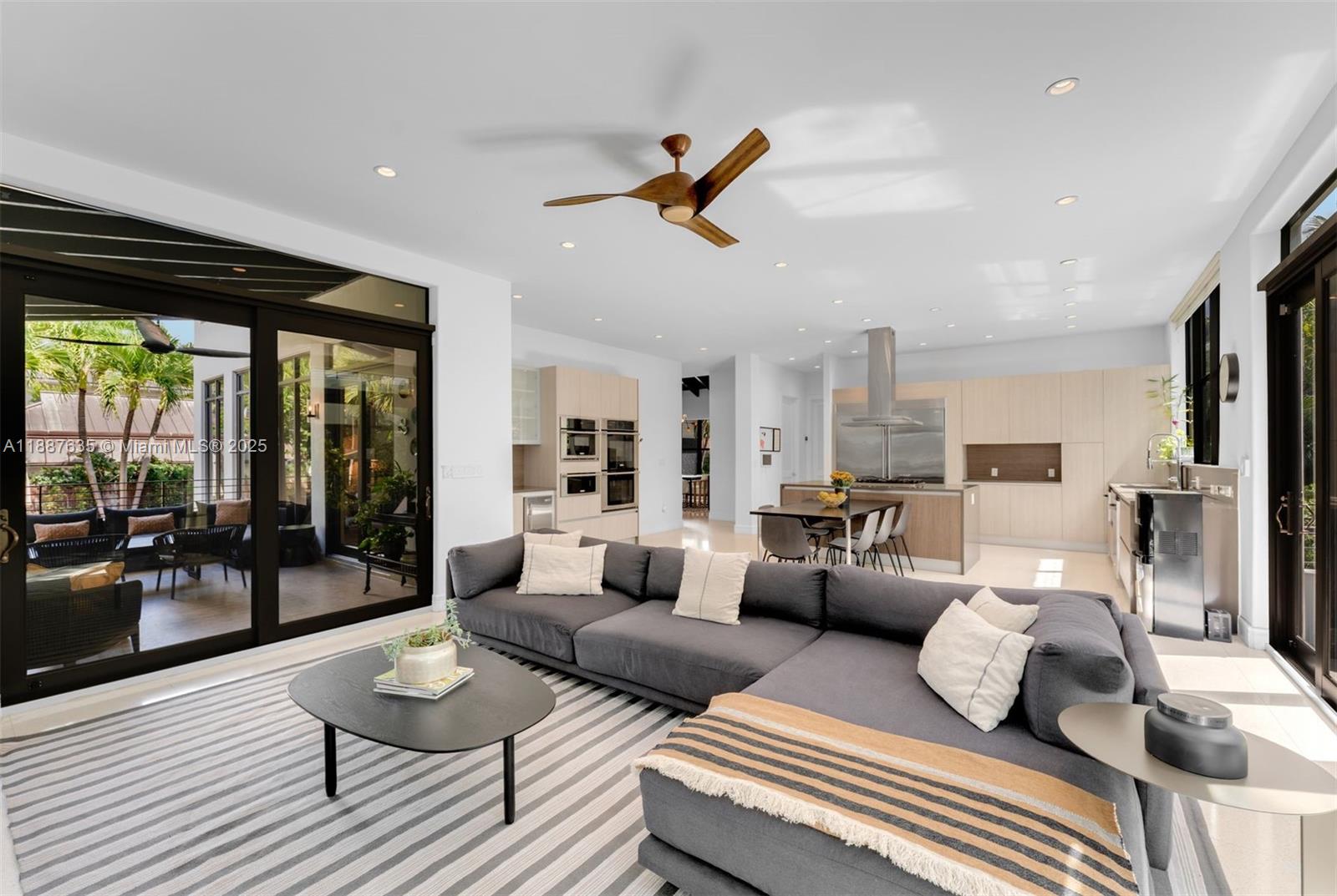 HOLIDAY COLONY - Residential