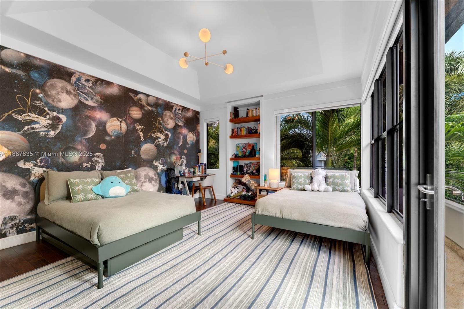 HOLIDAY COLONY - Residential