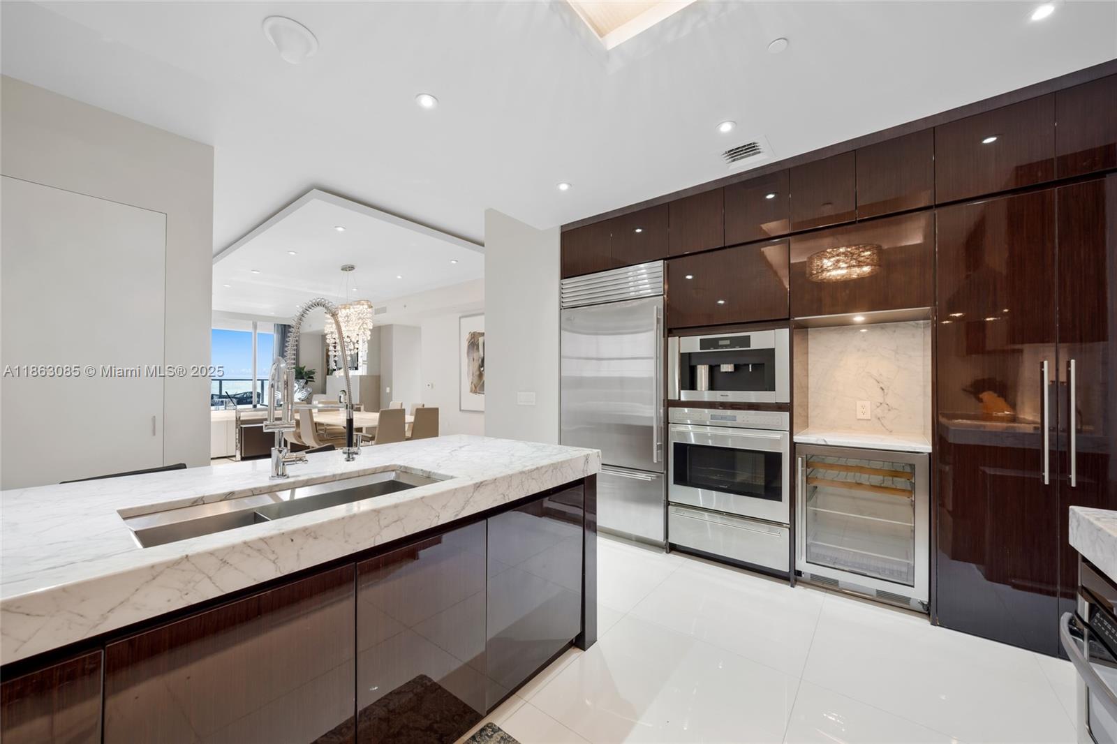 ST REGIS BAL HRBOUR - Residential Lease