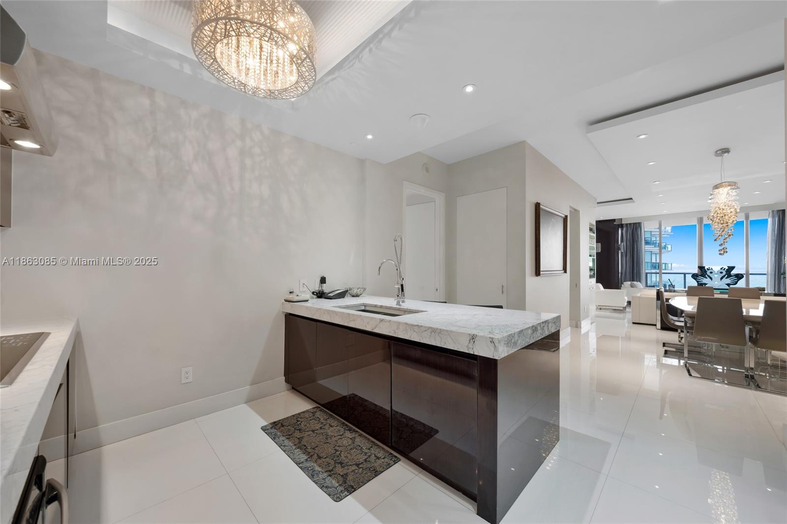 ST REGIS BAL HRBOUR - Residential Lease