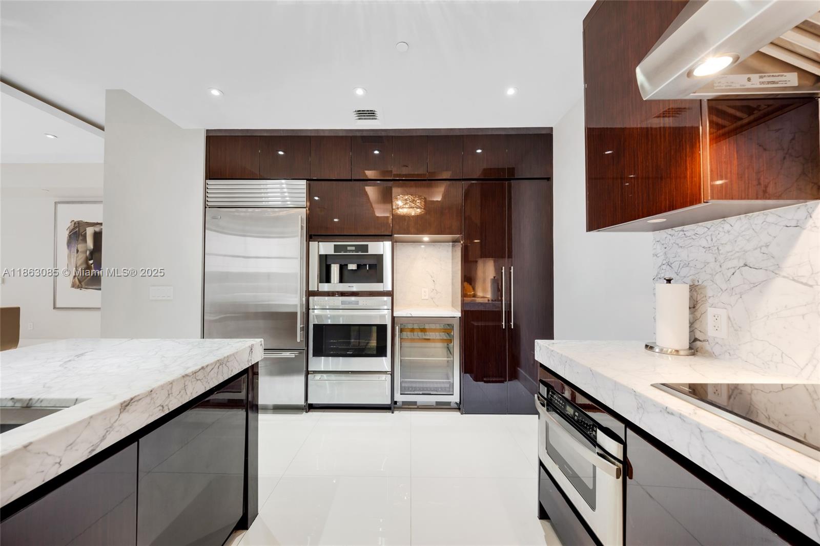 ST REGIS BAL HRBOUR - Residential Lease