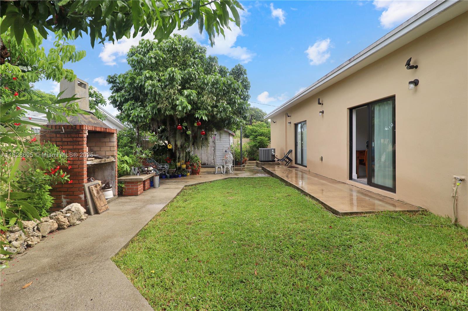 15730 SW 103rd Ave 1