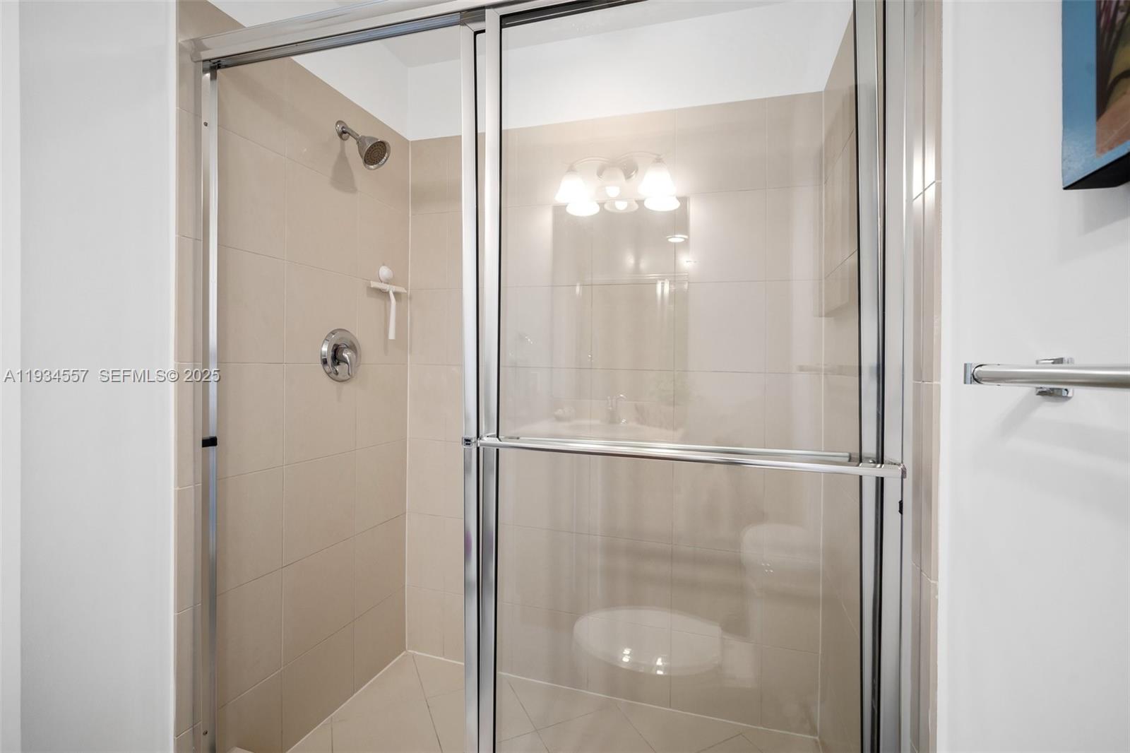 1111 SW 1st Ave 2525-N