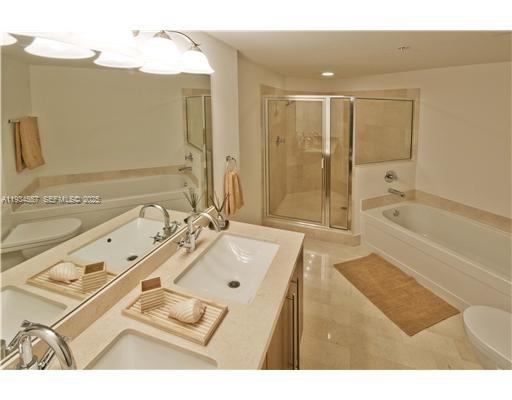 1111 SW 1st Ave 2525-N