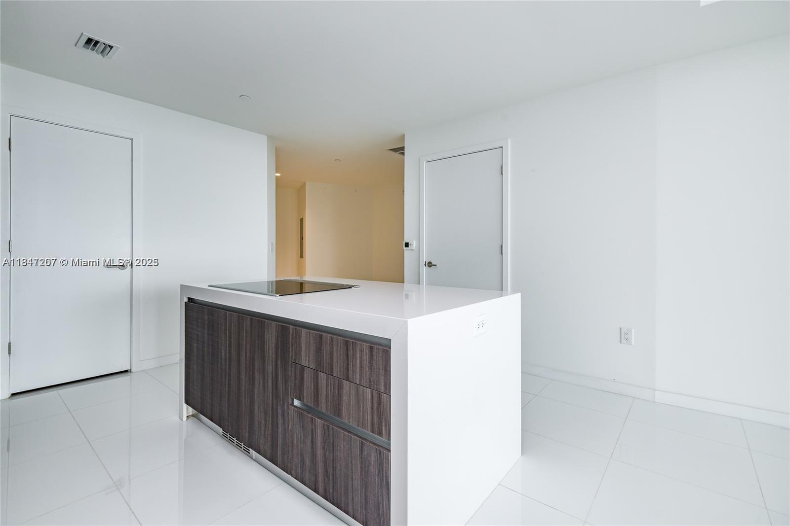 PARAMOUNT MIAMI WORLDCENT - Residential