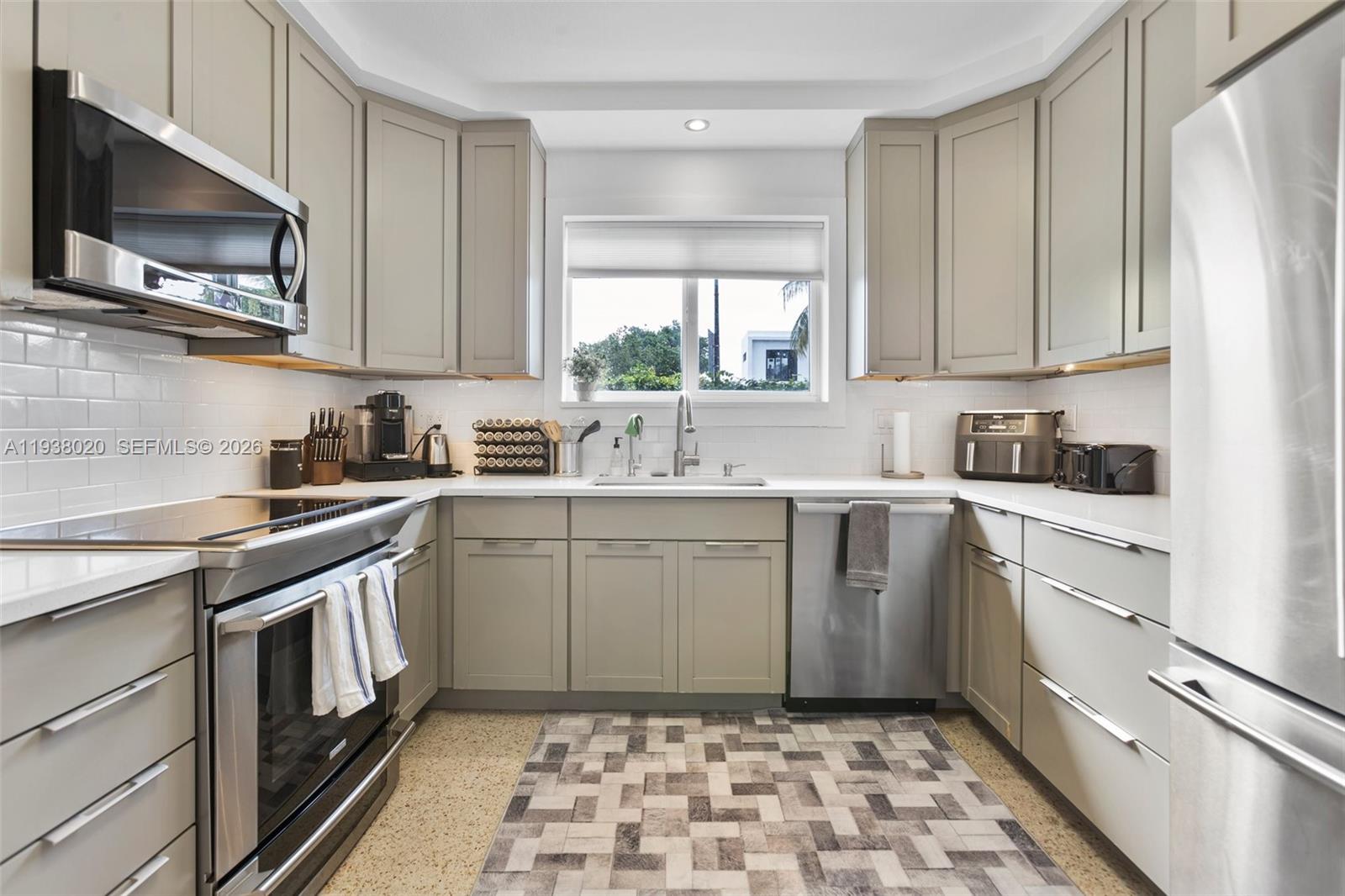 MILLERS EL PORTAL EST - Residential