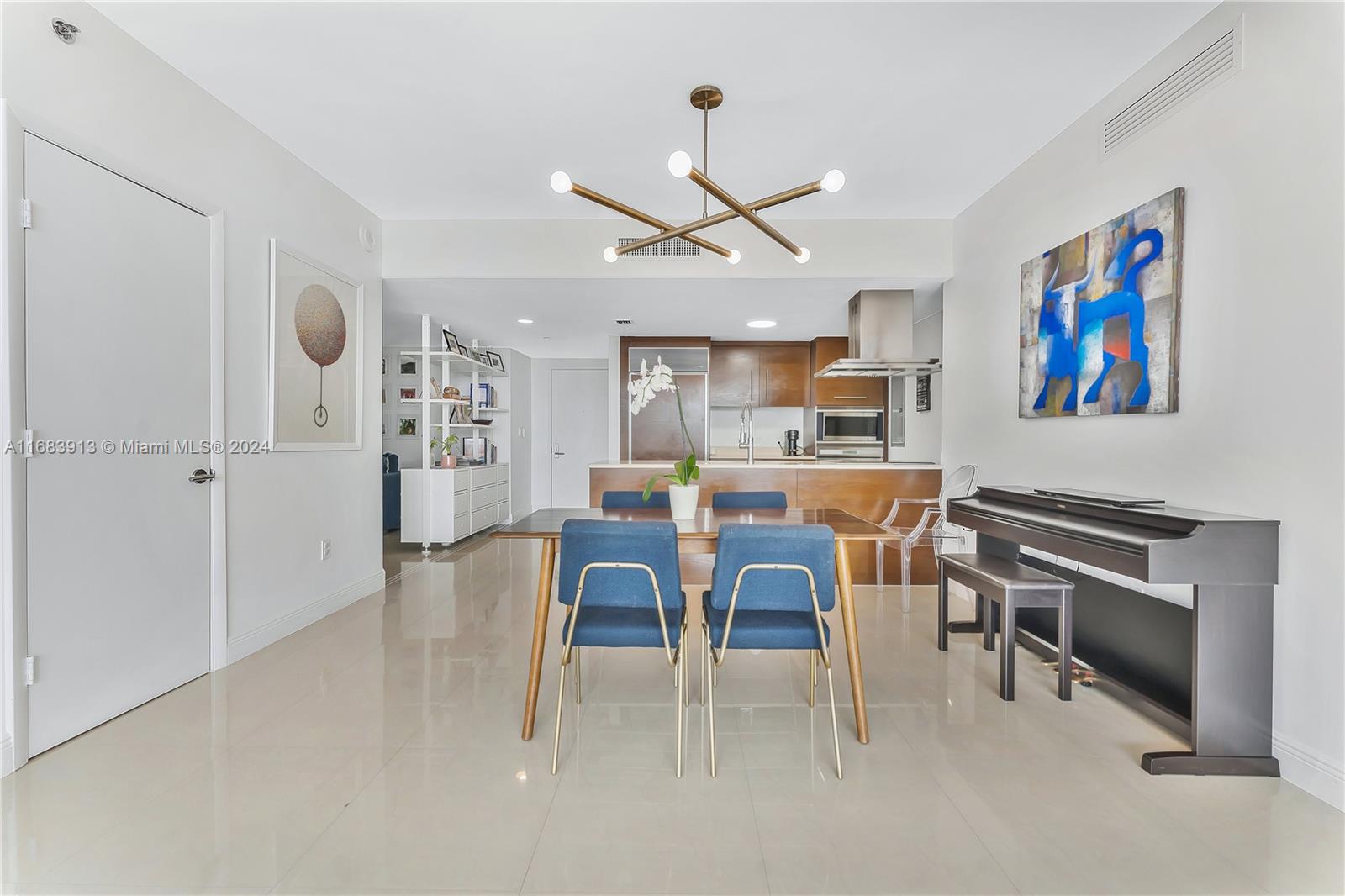 ICON BRICKELL NO TWO - Residential