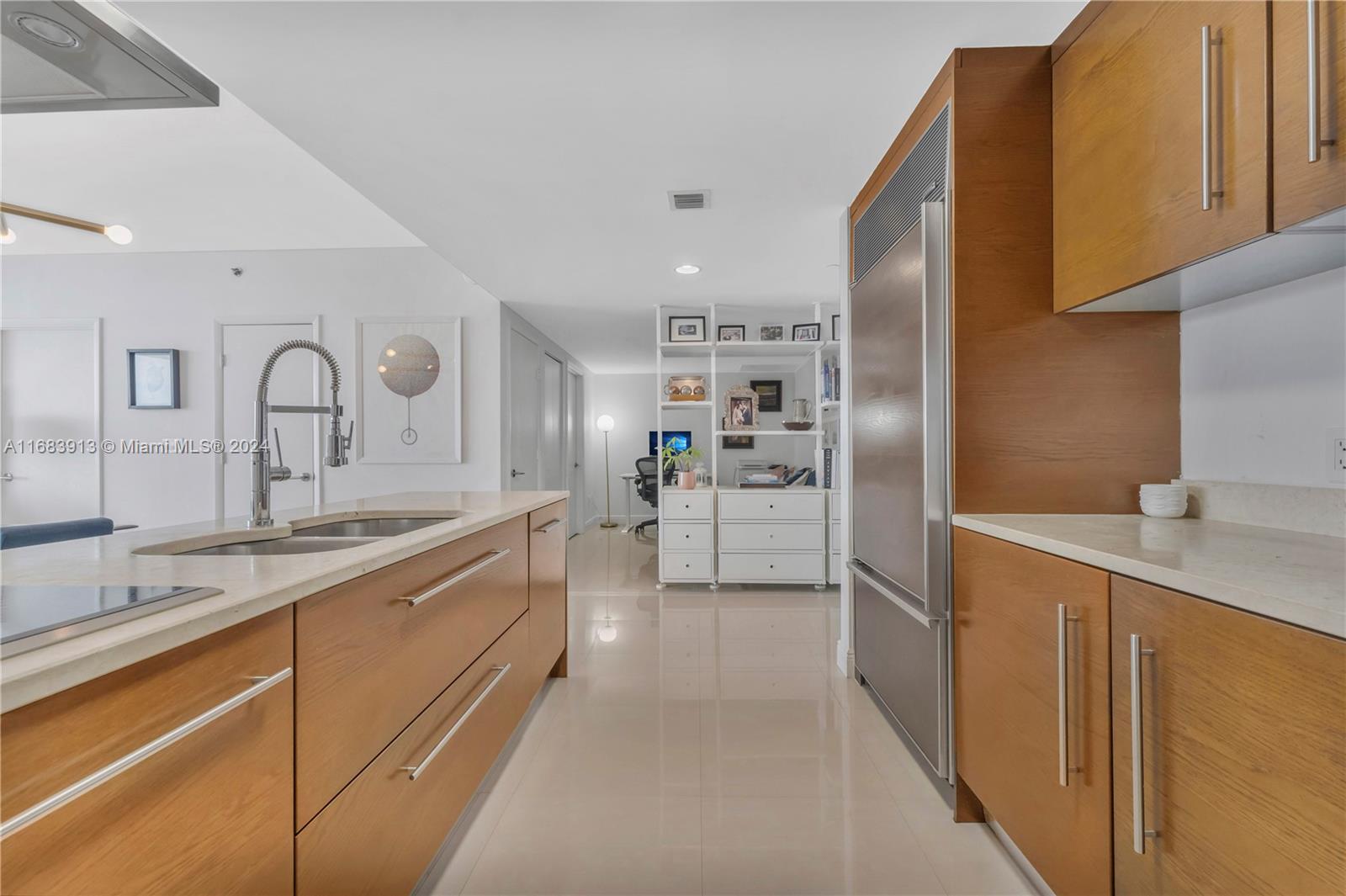 ICON BRICKELL NO TWO - Residential