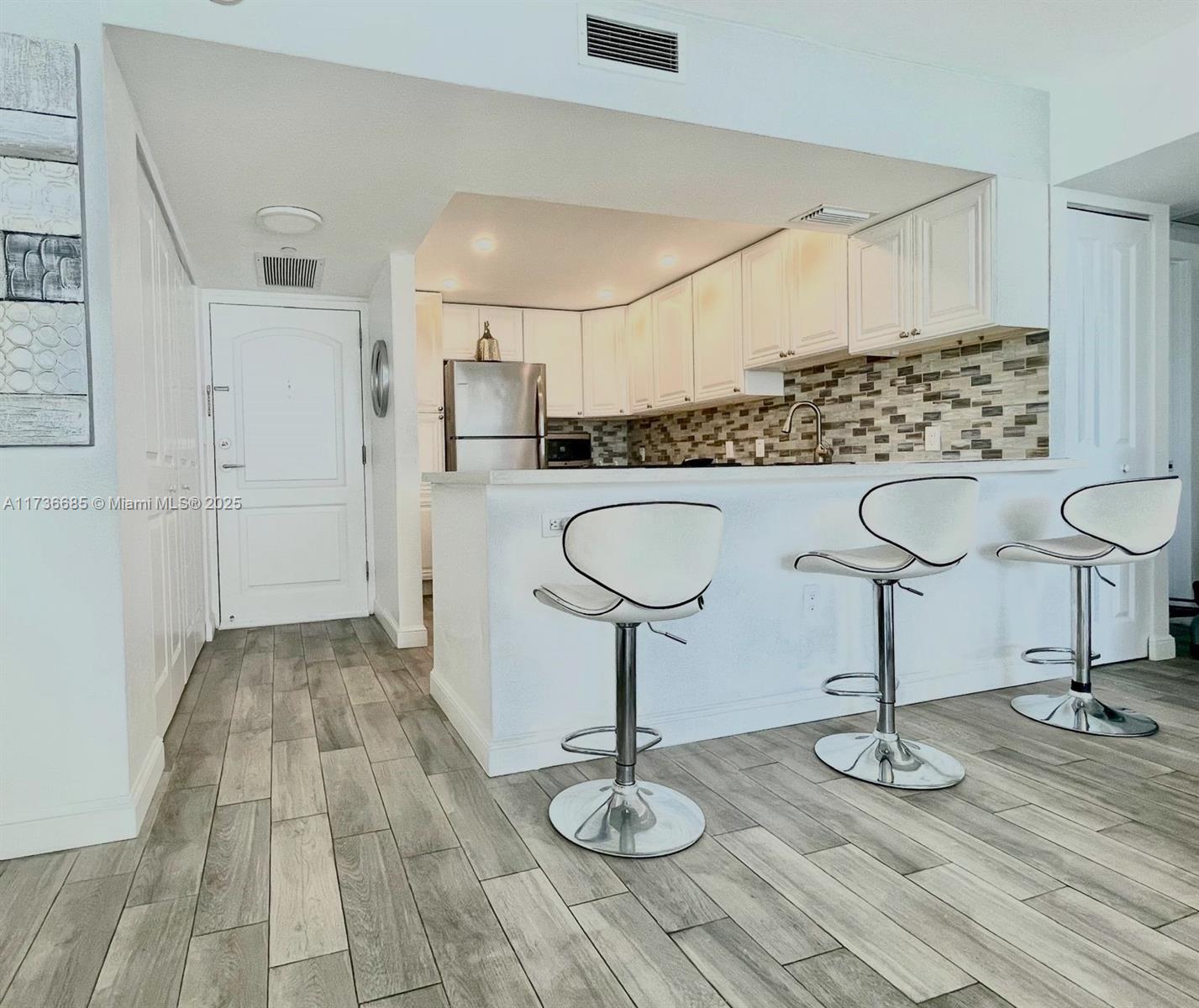 3625 N Country Club Dr 1103