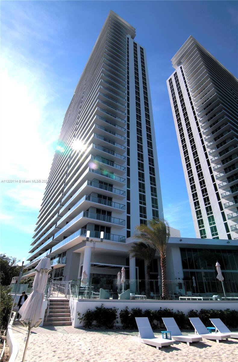 THE HARBOUR SOUTH CONDO UN - Residential