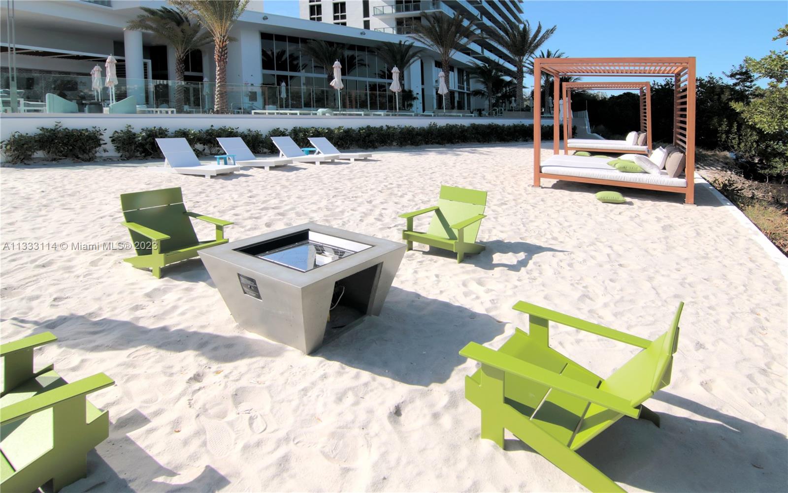 THE HARBOUR SOUTH CONDO UN - Residential