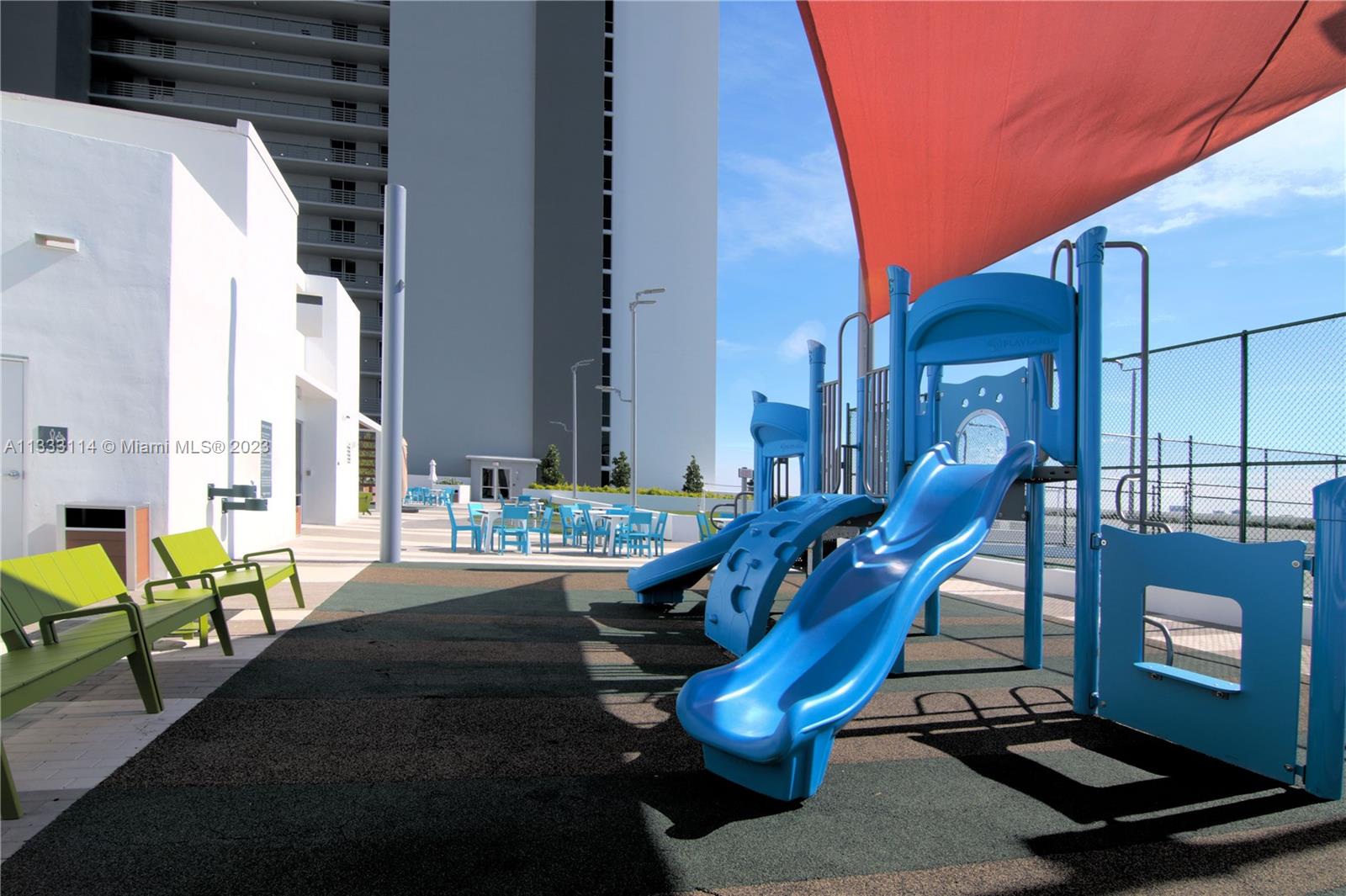 THE HARBOUR SOUTH CONDO UN - Residential