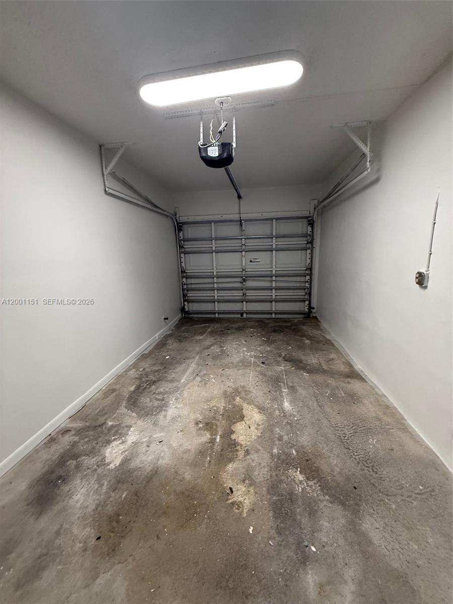 ODA HOMES CONDO - Residential Lease