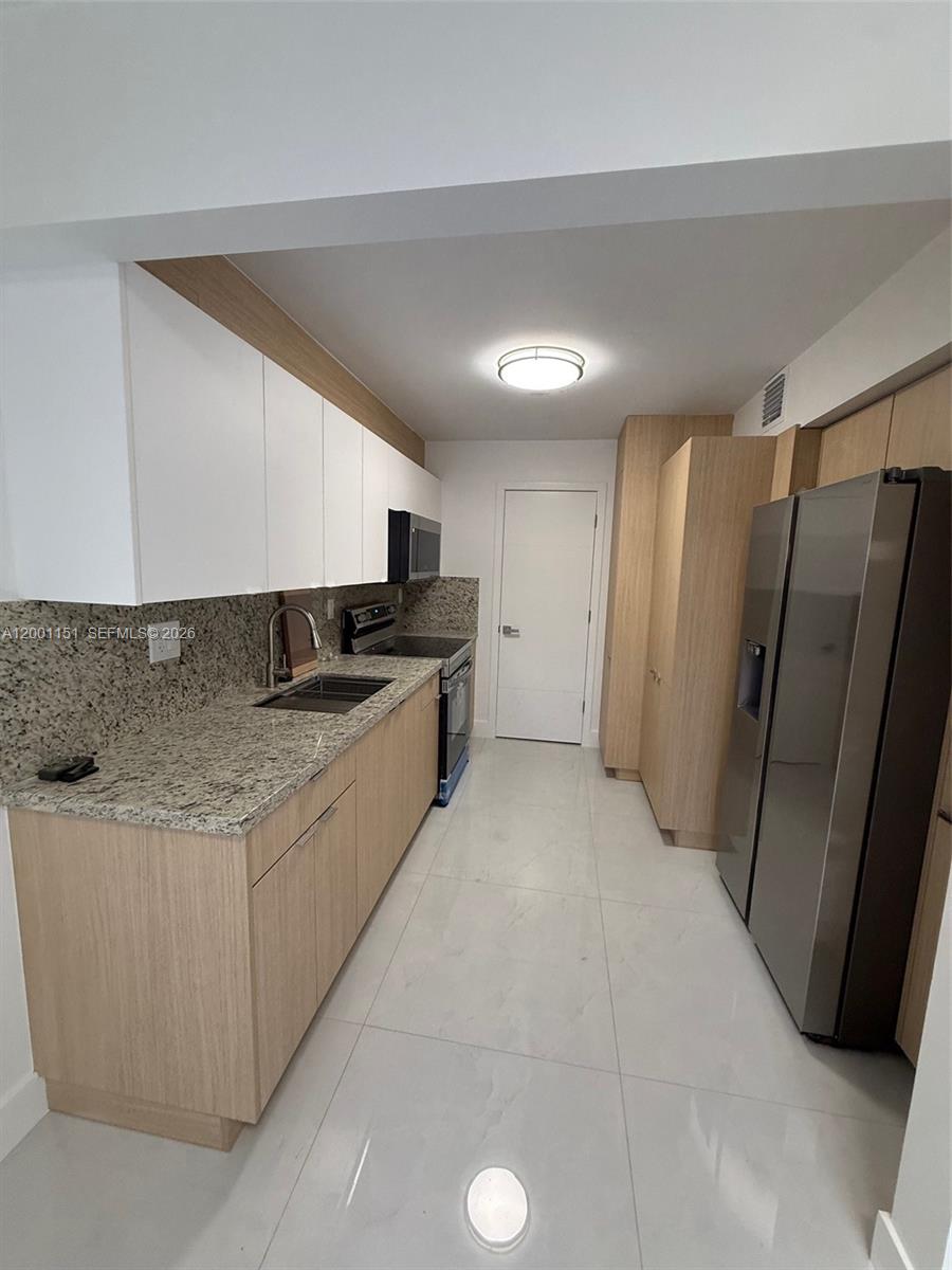 ODA HOMES CONDO - Residential Lease