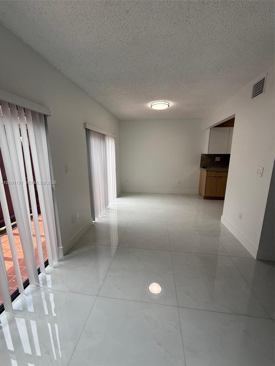 ODA HOMES CONDO - Residential Lease