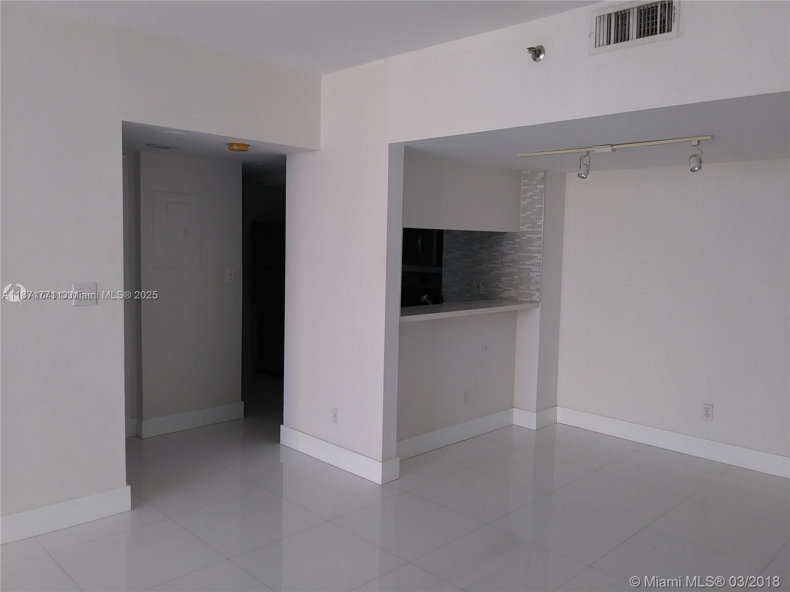 ISOLA CONDO - Residential