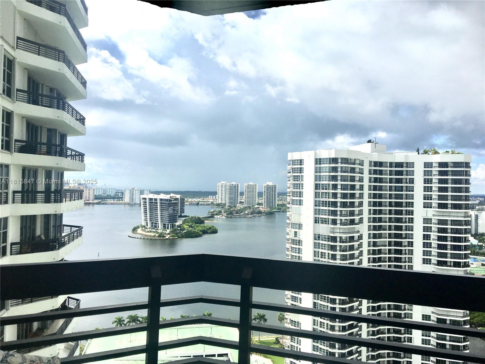 Rental Property at 3500 Mystic Pointe Dr 3103, Aventura, Miami-Dade County, Florida - Bedrooms: 2 
Bathrooms: 2  - $5,000 MO.