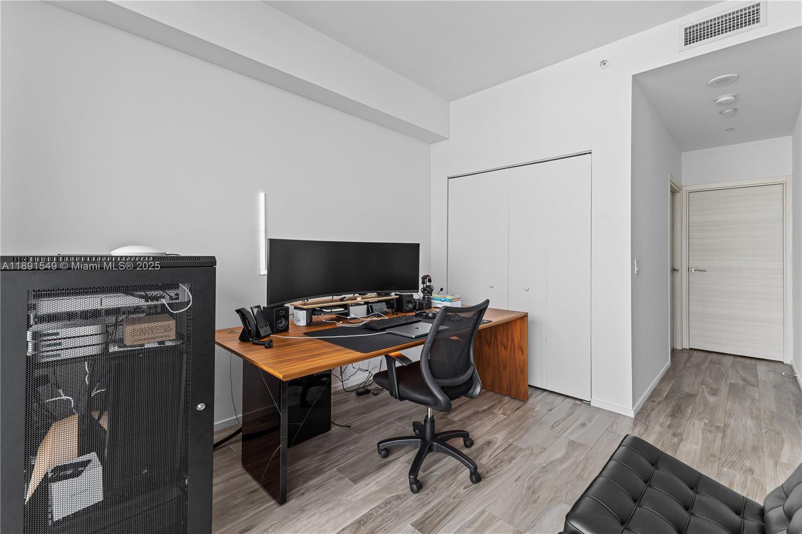 801 SMA RESIDENCES CONDO - Residential Lease