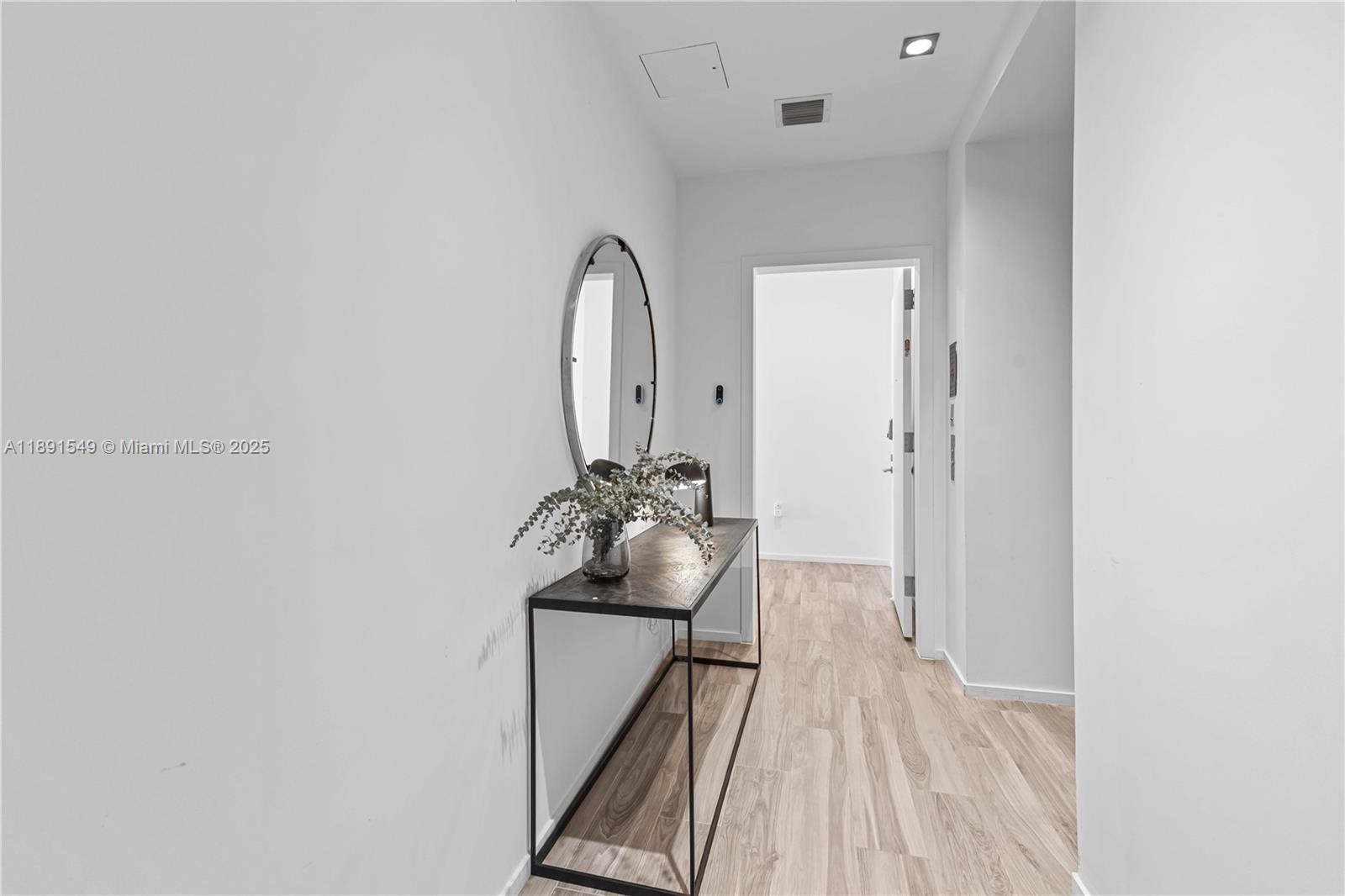801 SMA RESIDENCES CONDO - Residential Lease