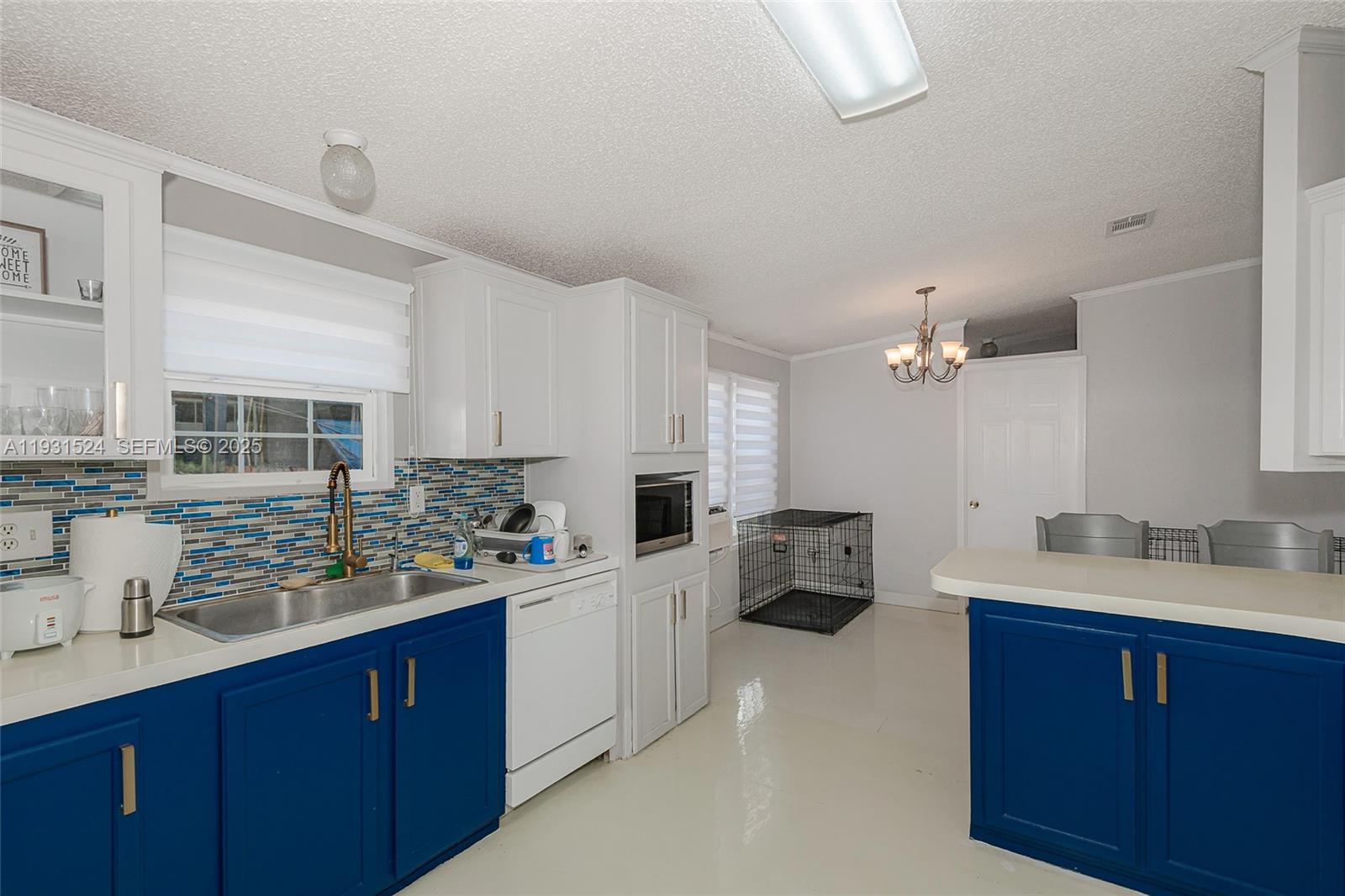 COCOWALK ESTATES - Residential