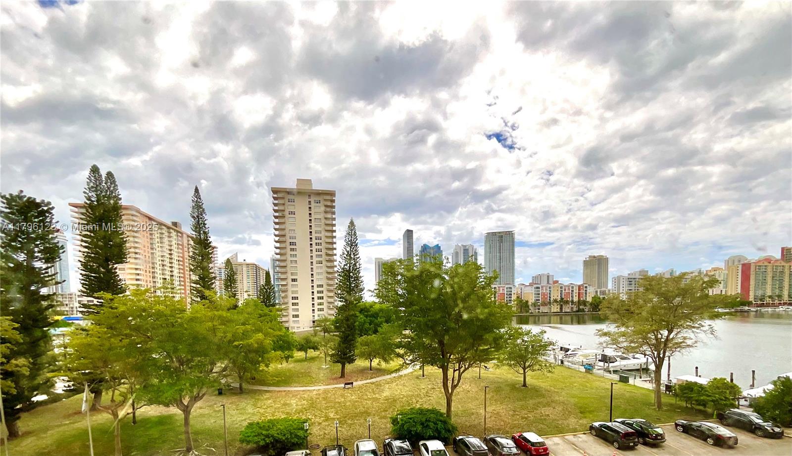 290 174th St 515