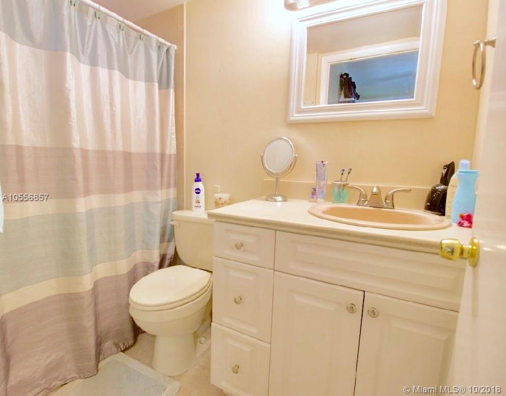 CORANES CONDO #2 - Residential