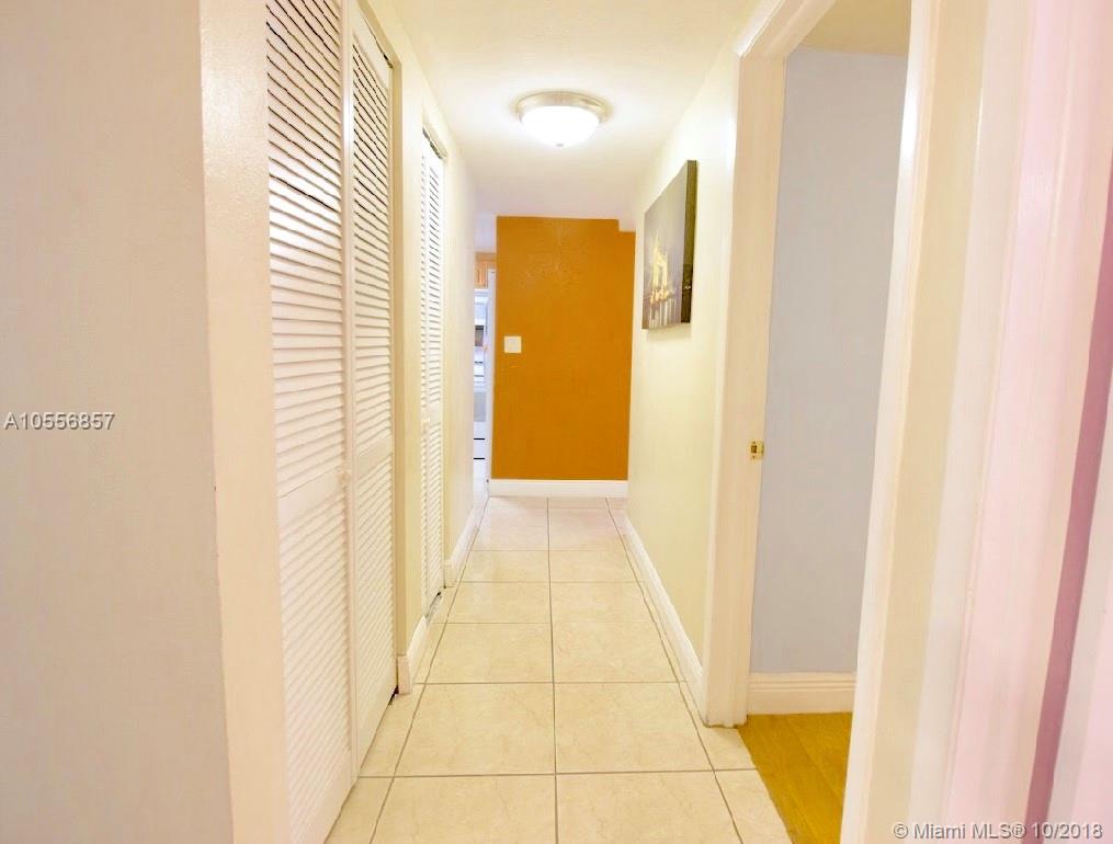 CORANES CONDO #2 - Residential