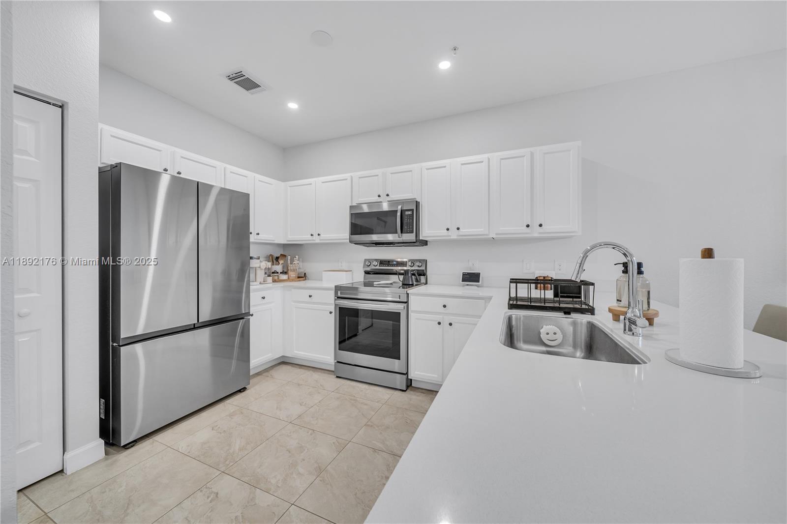 CENTURY PARK WEST - Residential