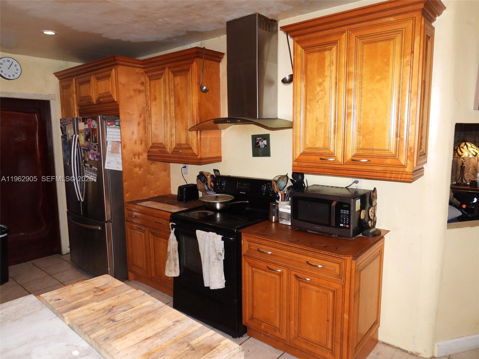 BISCAYNE LAKE VIEW - Residential