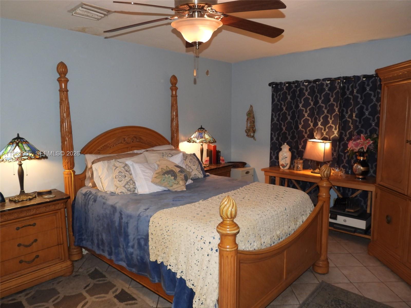 BISCAYNE LAKE VIEW - Residential