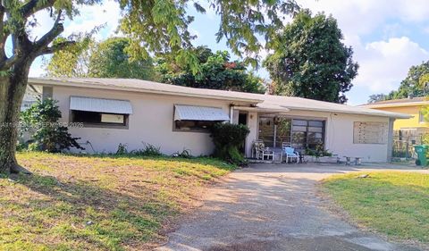 1040 NW 149th St Miami FL 33168