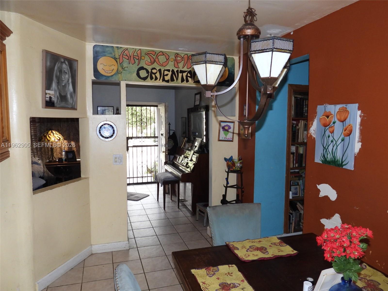 BISCAYNE LAKE VIEW - Residential