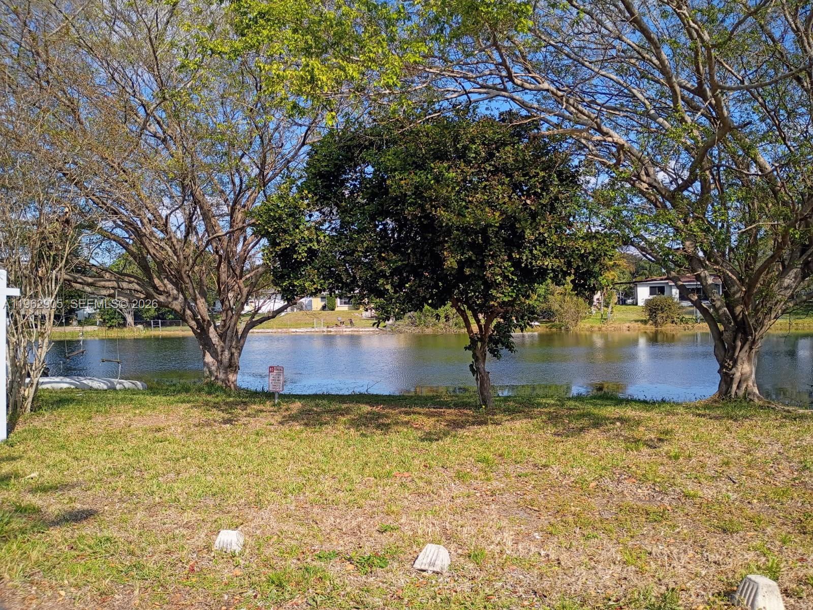 BISCAYNE LAKE VIEW - Residential