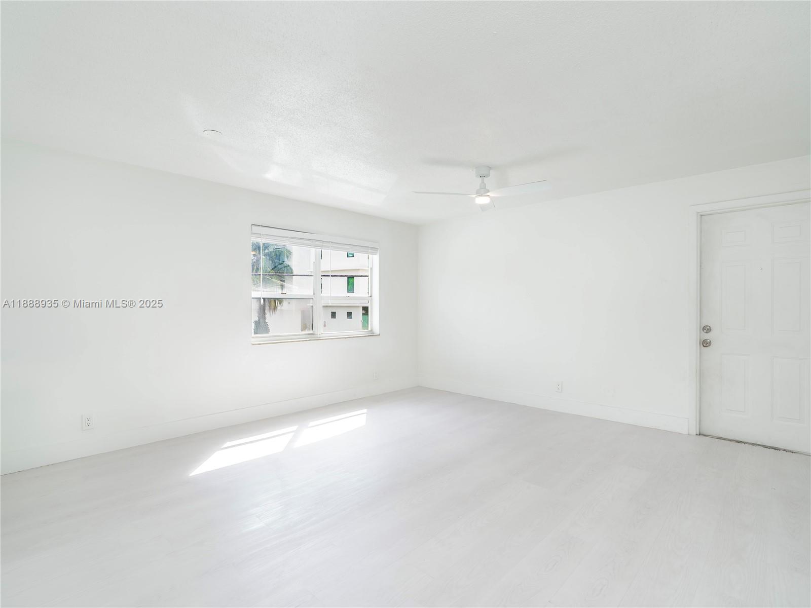 EVERGLADE LAND SALES CO - Residential Lease