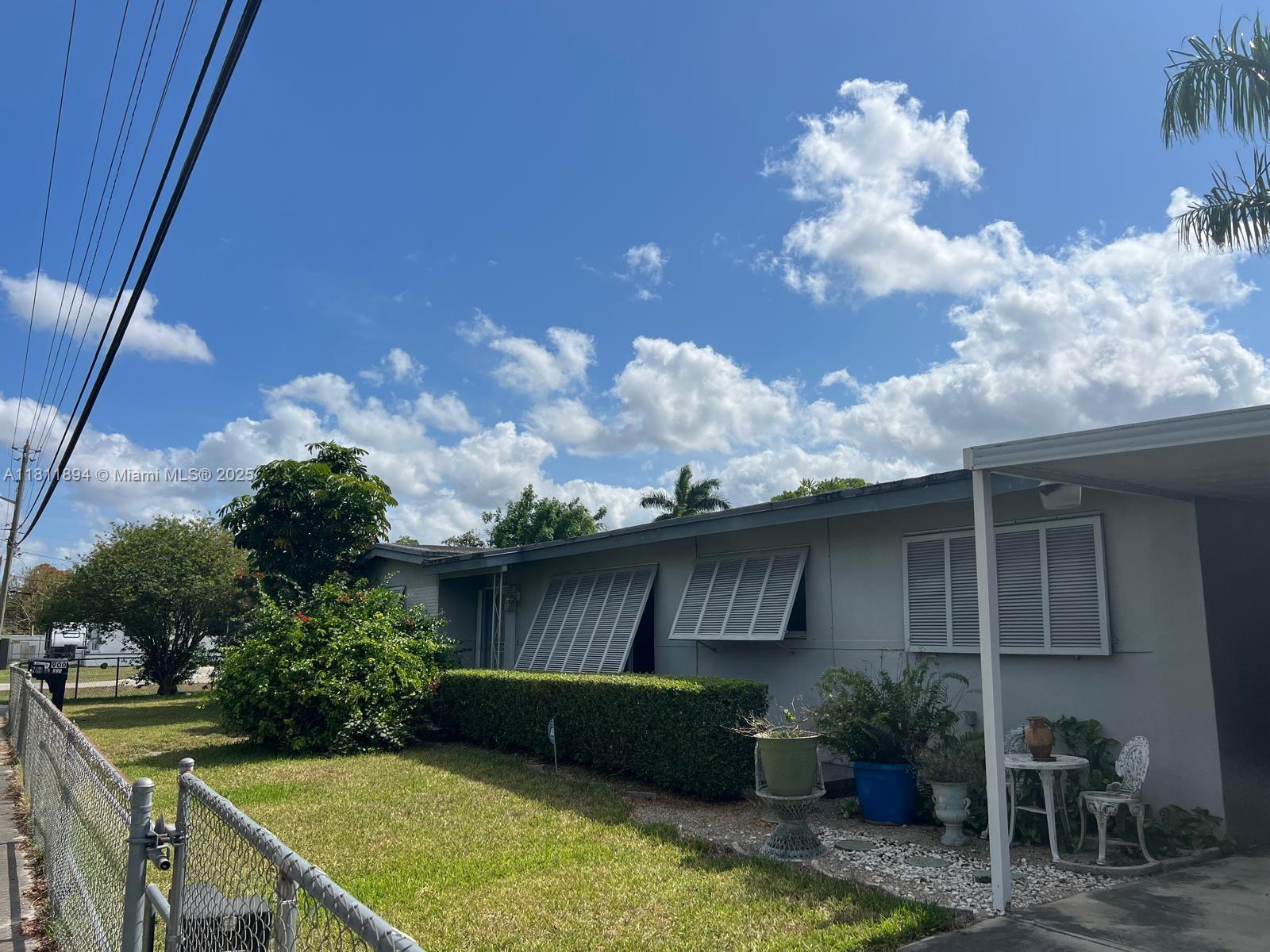 900 NW 14th Ave