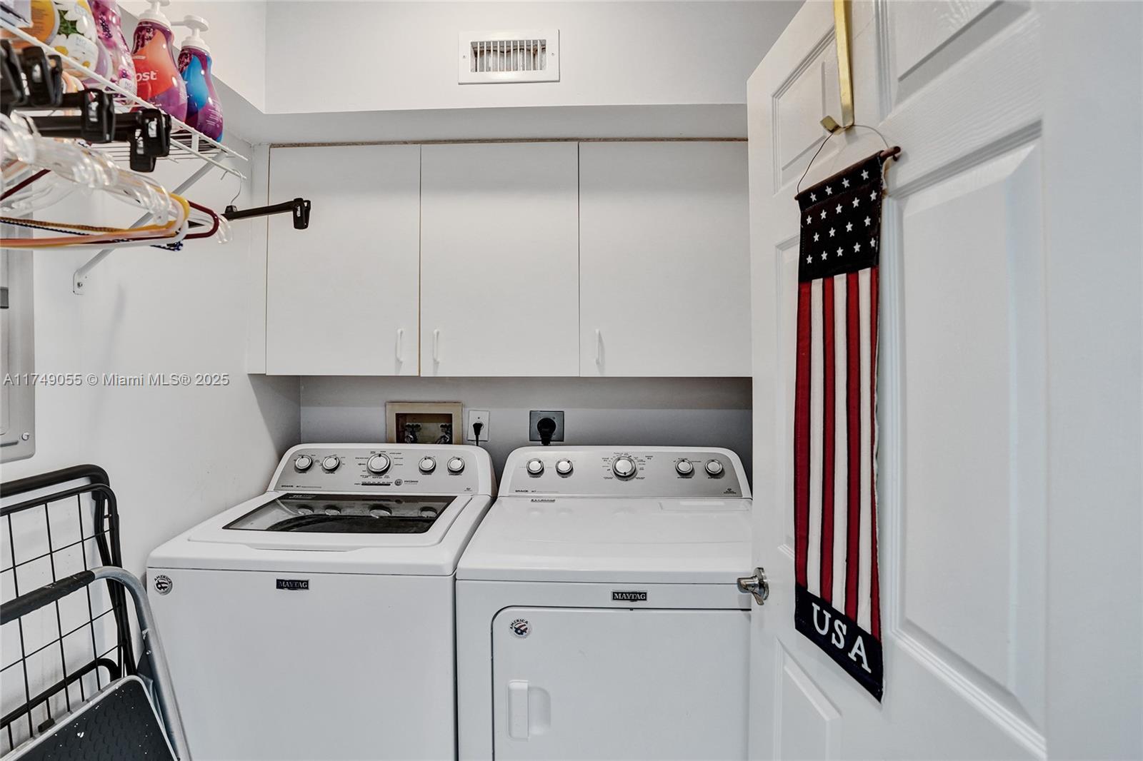 GRANVILLE KING'S POINT - Residential