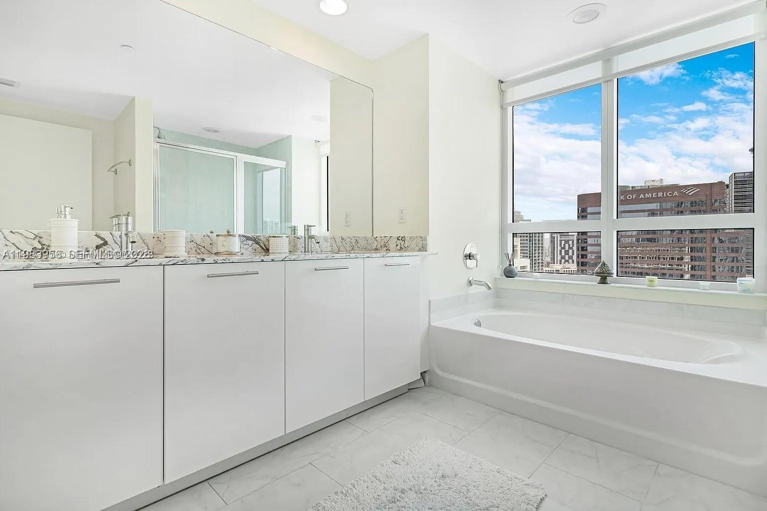 THE PLAZA 851 BRICKELL CO - Residential Lease