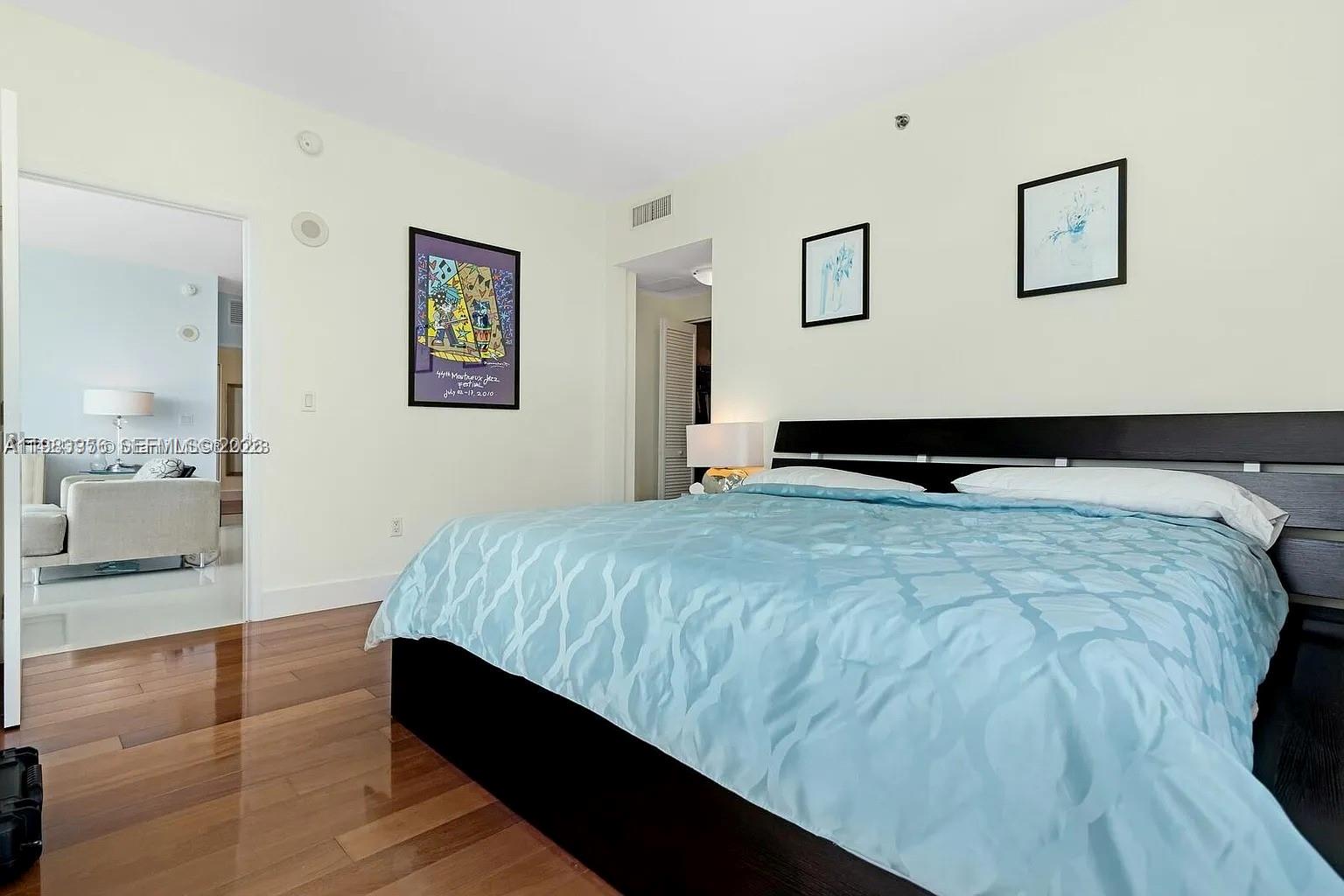 THE PLAZA 851 BRICKELL CO - Residential Lease