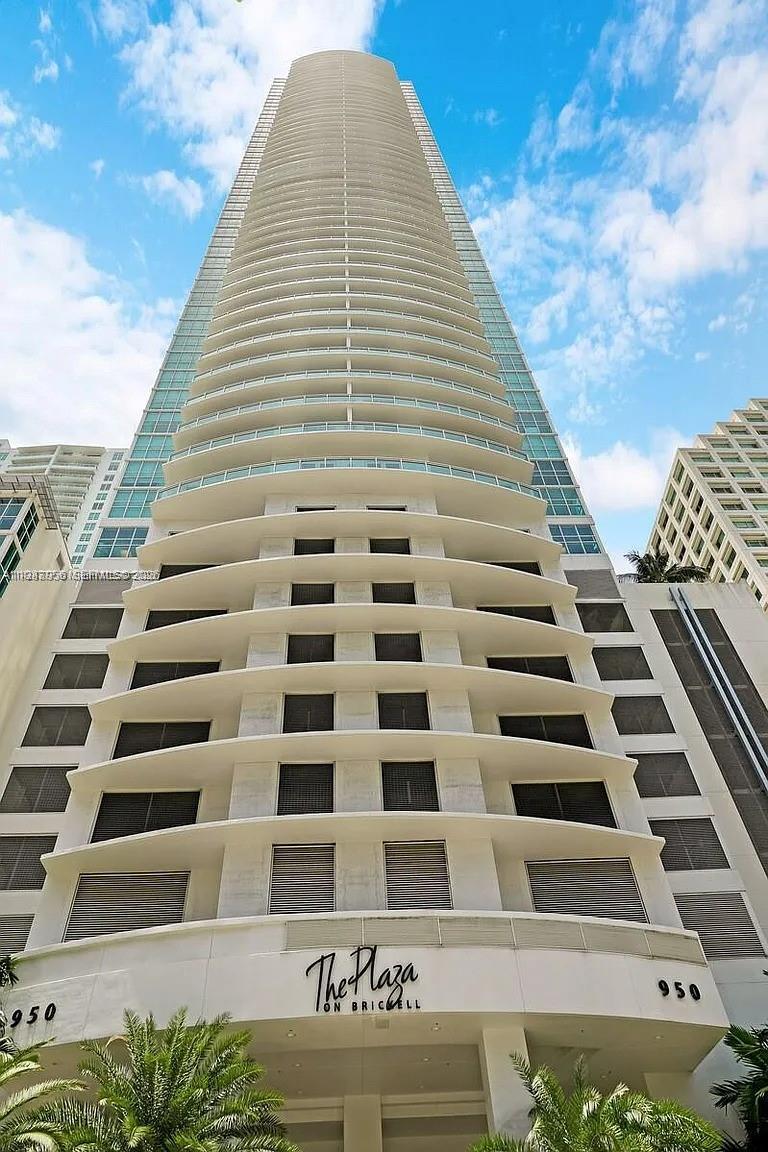 THE PLAZA 851 BRICKELL CO - Residential Lease