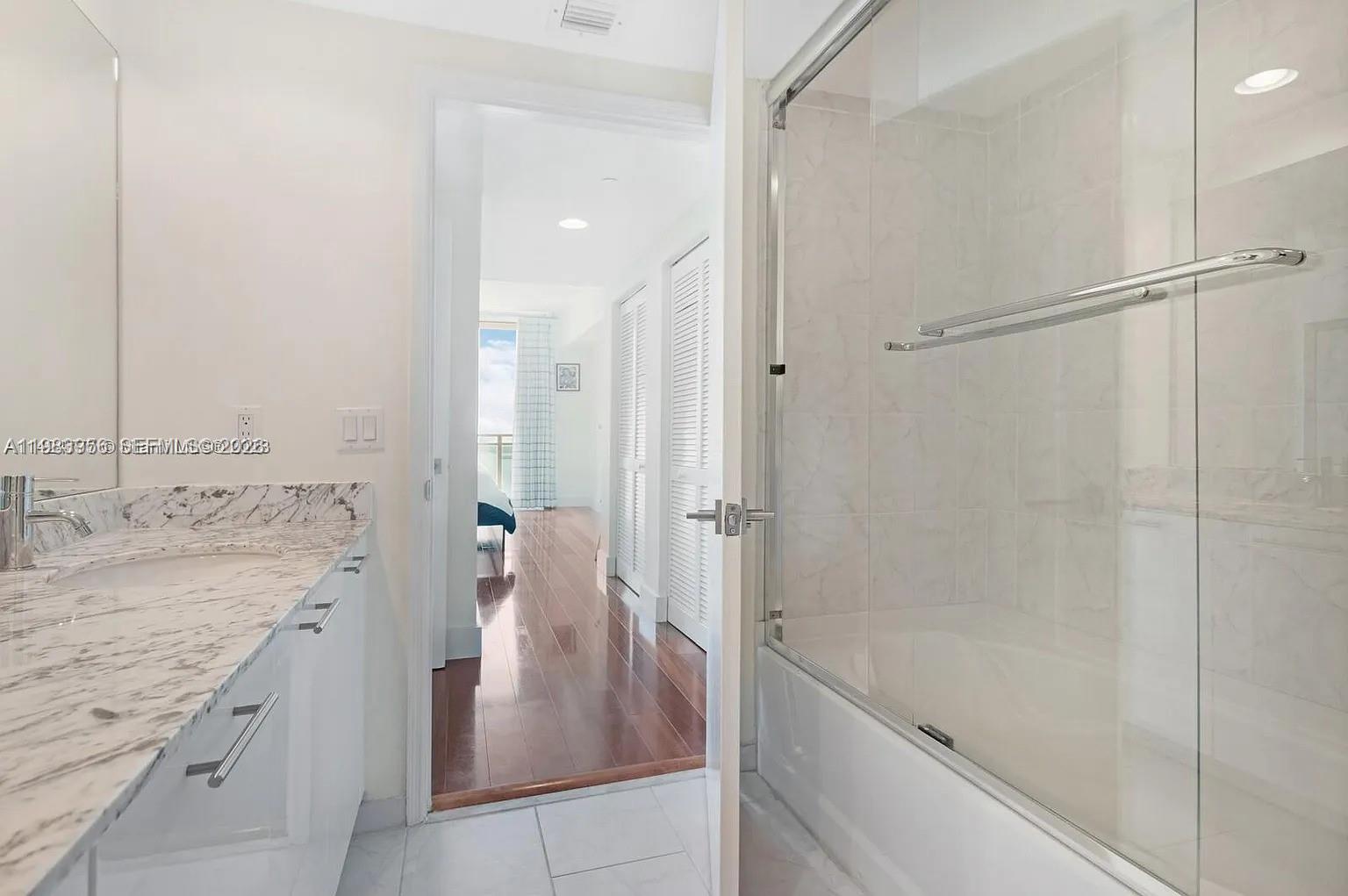 THE PLAZA 851 BRICKELL CO - Residential Lease