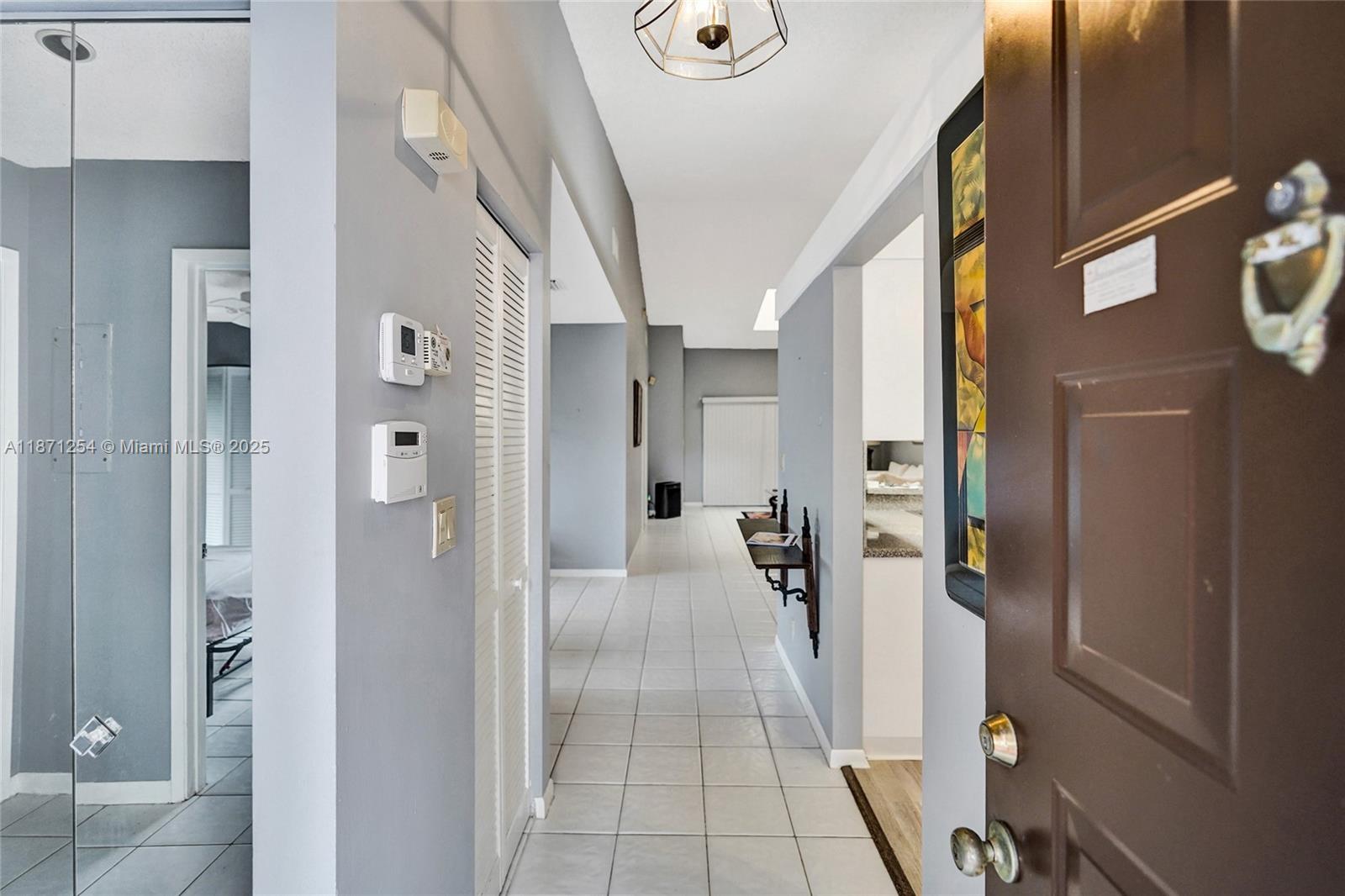 HUNTINGTON POINTE - Residential