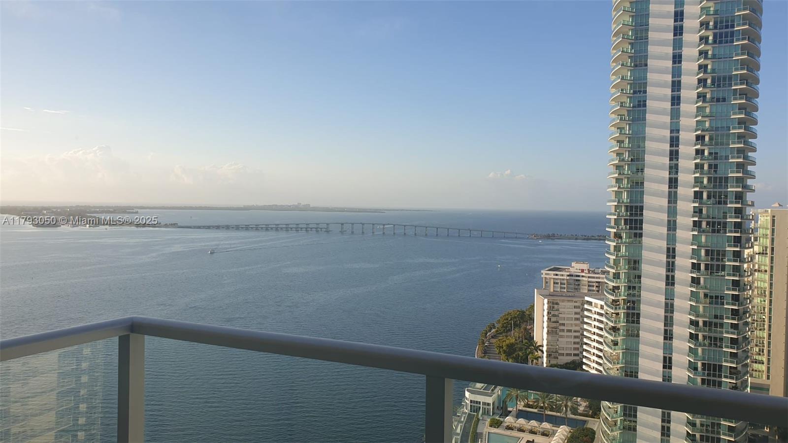 Rental Property at 1155 Brickell Bay Dr 3007, Miami, Broward County, Florida - Bedrooms: 1 
Bathrooms: 1  - $3,100 MO.