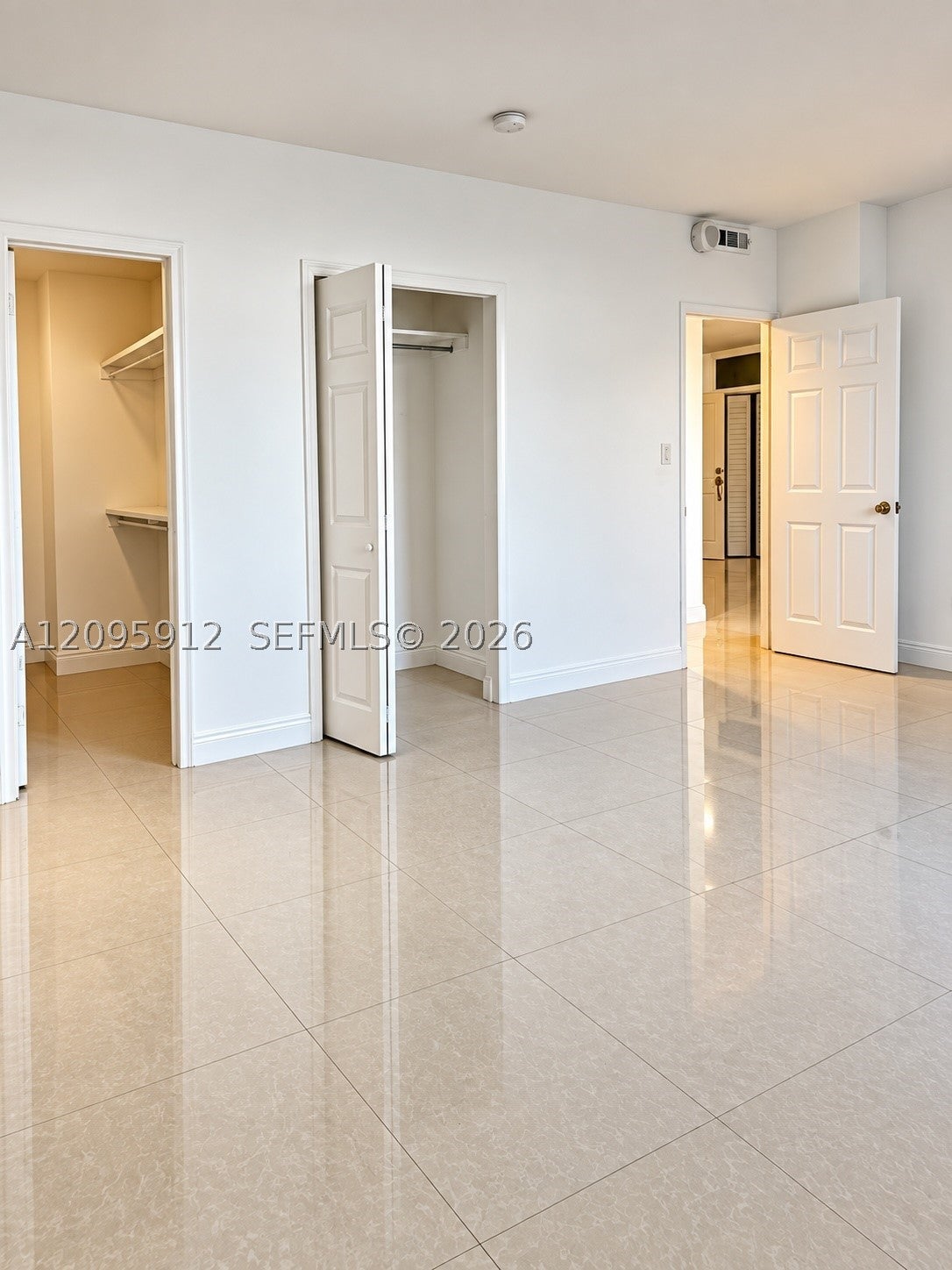 10185 Collins Ave 203