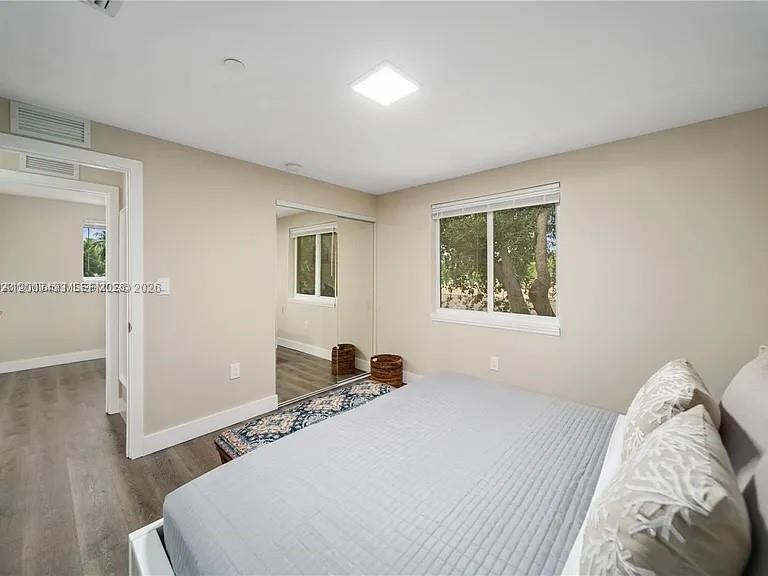 HOLLYWOOD TERRACE - Residential Income