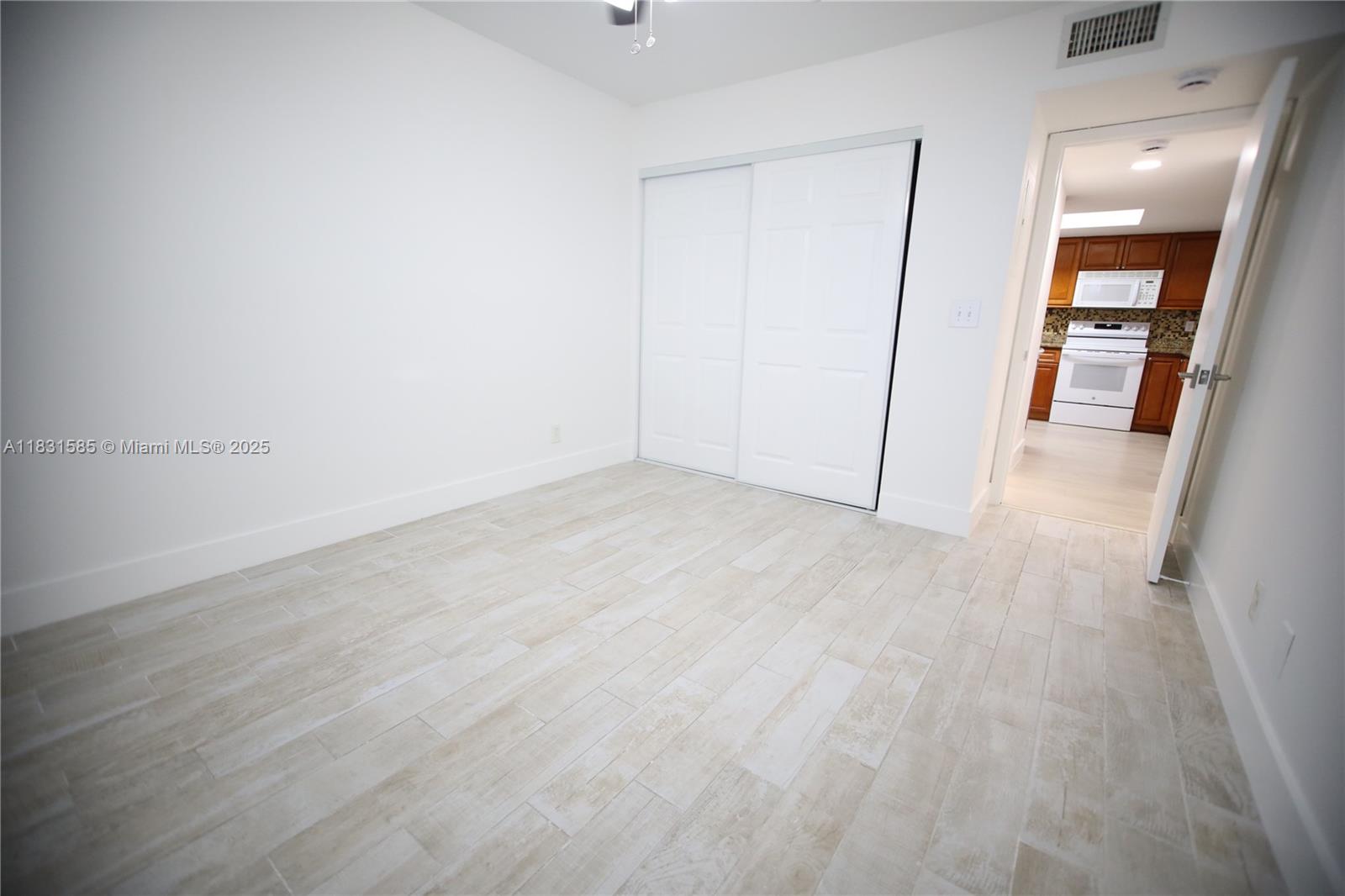 VISCONTI CONDO - Residential Lease