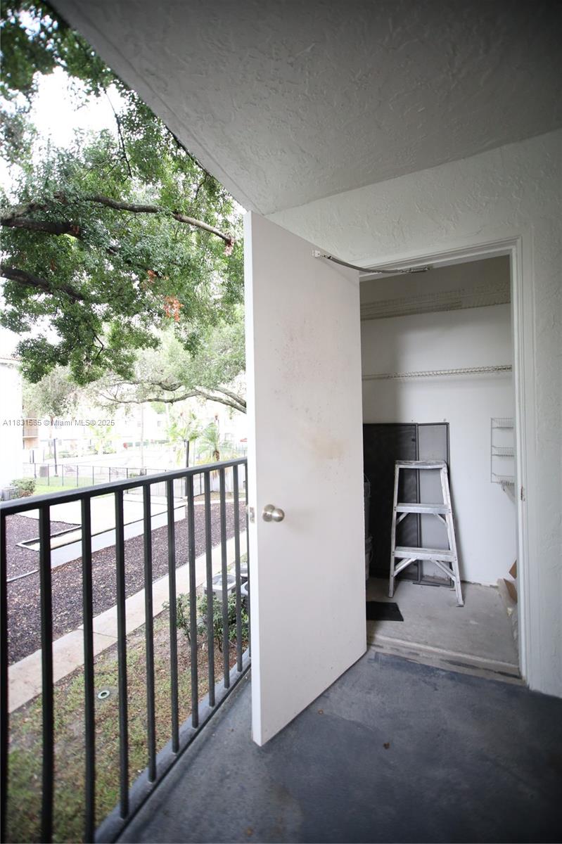 VISCONTI CONDO - Residential Lease