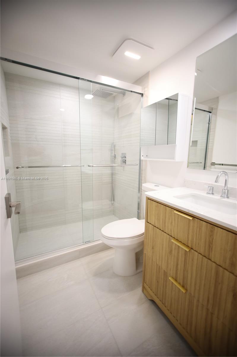 VISCONTI CONDO - Residential Lease