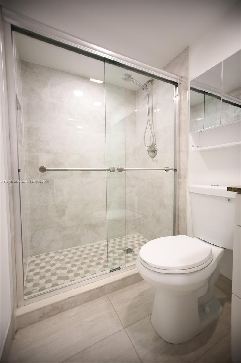 VISCONTI CONDO - Residential Lease