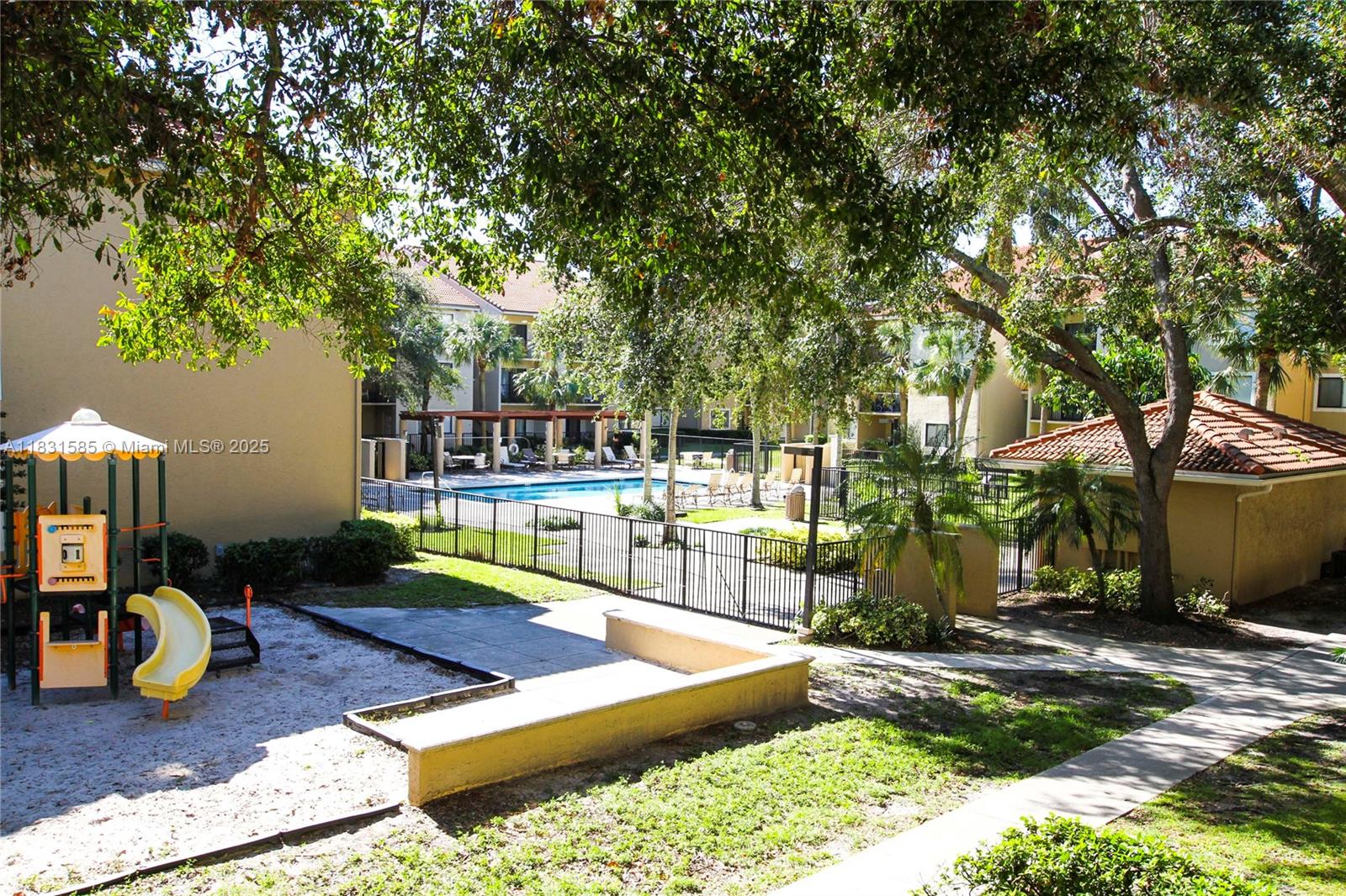 VISCONTI CONDO - Residential Lease